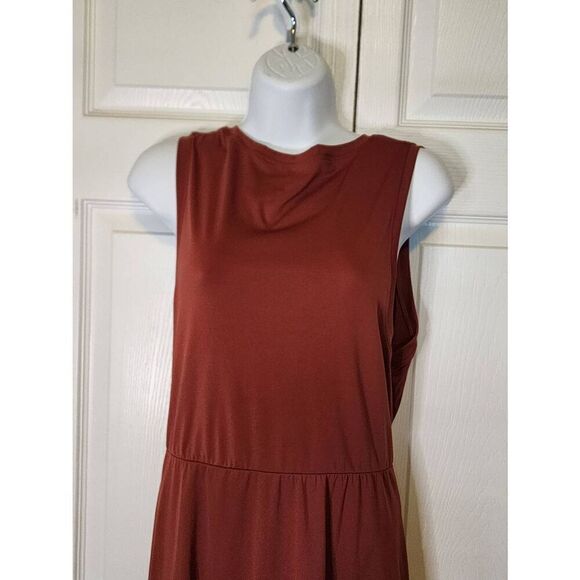 Brown Dress - Picture 5 of 7